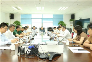 山東省龍口市市委書記呂波一(yī / yì ／yí)行領導莅臨微小宝實地(dì / de)考察